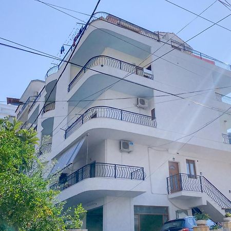 Апартаменти Mikel'S House Саранда Екстер'єр фото